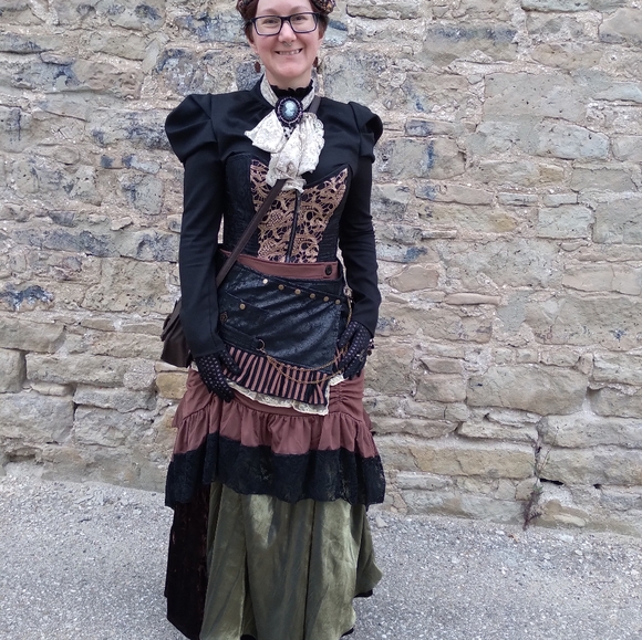 Meet your Posher, Xandine - Picture 7 of 11